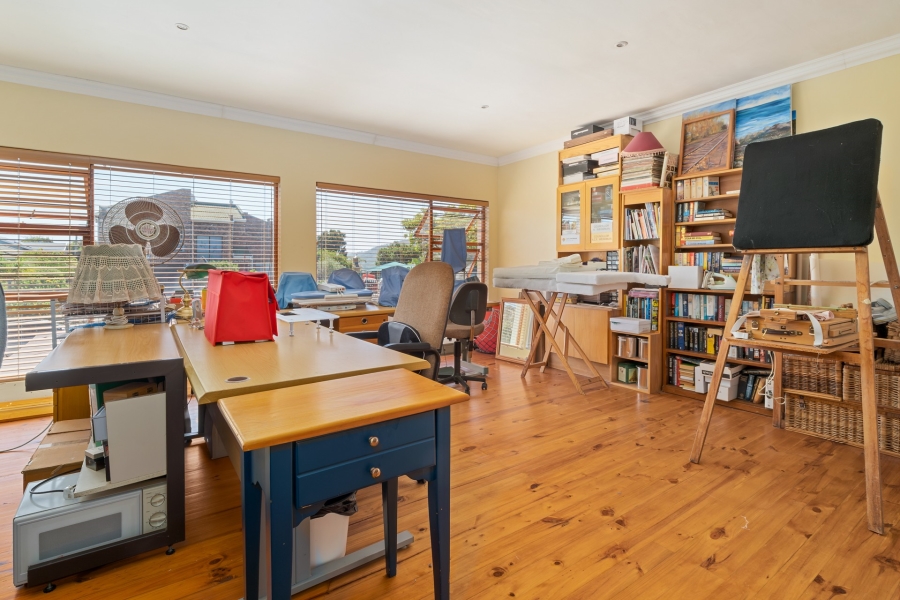 4 Bedroom Property for Sale in Groenvallei Western Cape